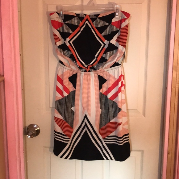 Dress - Picture 1 of 3